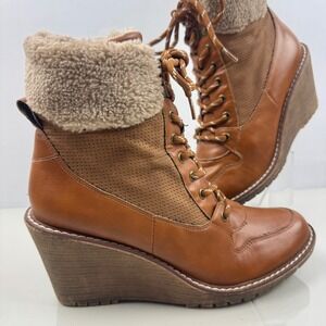 Rouge‎ Women Size 8.5 Brown Faux Leather Wedge Ankle Boots Lace Up Side Zip